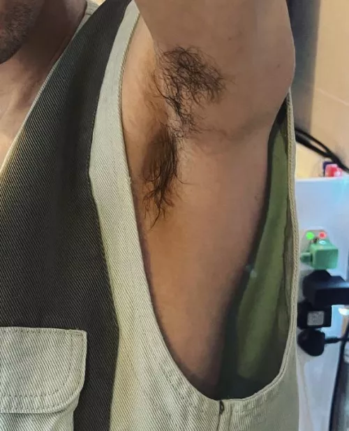 [25] it is hot out today☀️