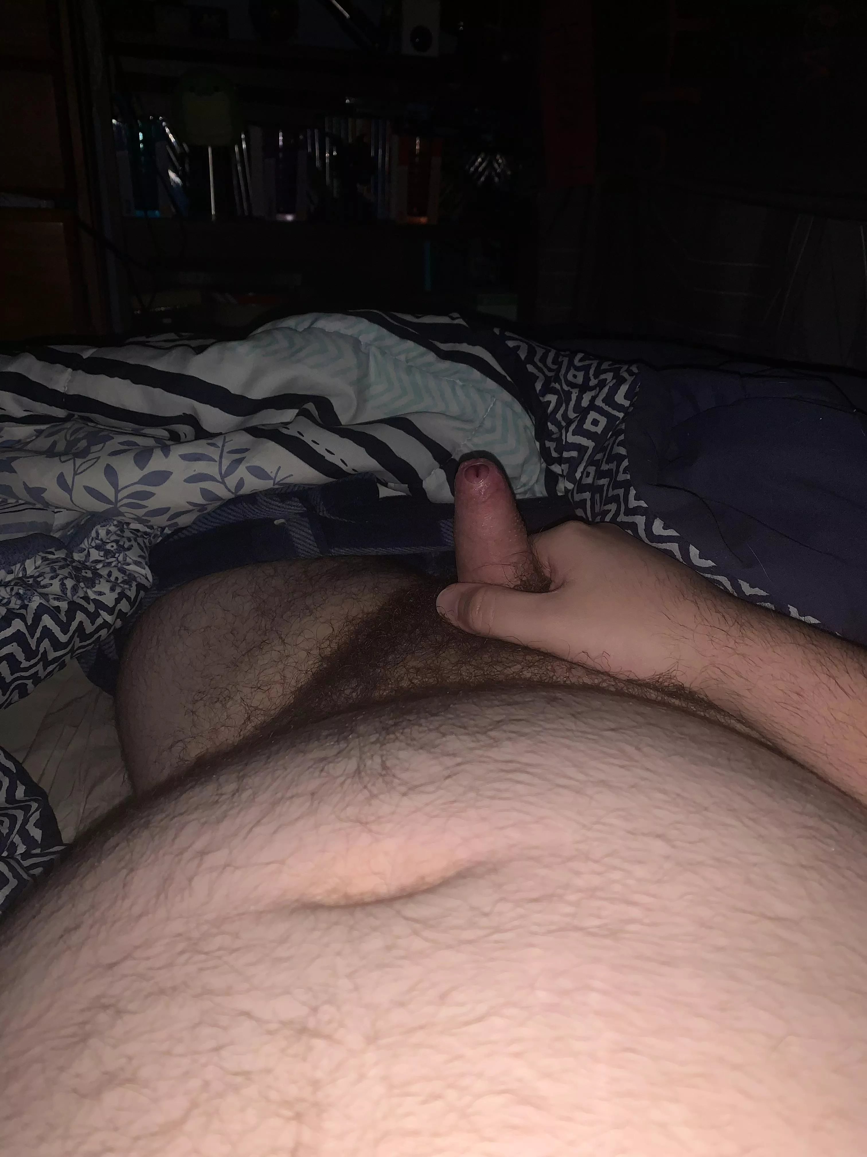 (28) needs a womans touch so bad, ladies dm me what you’d do to it.