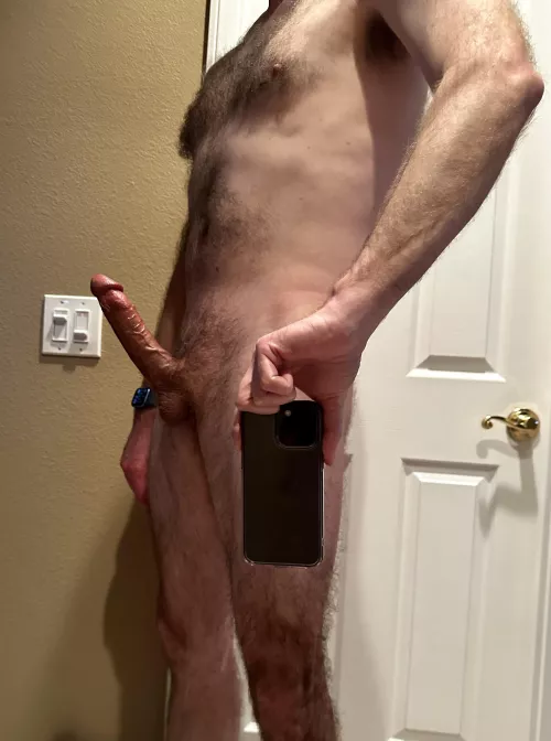 [43] This is for those of you that like your men tall, long and hairy.