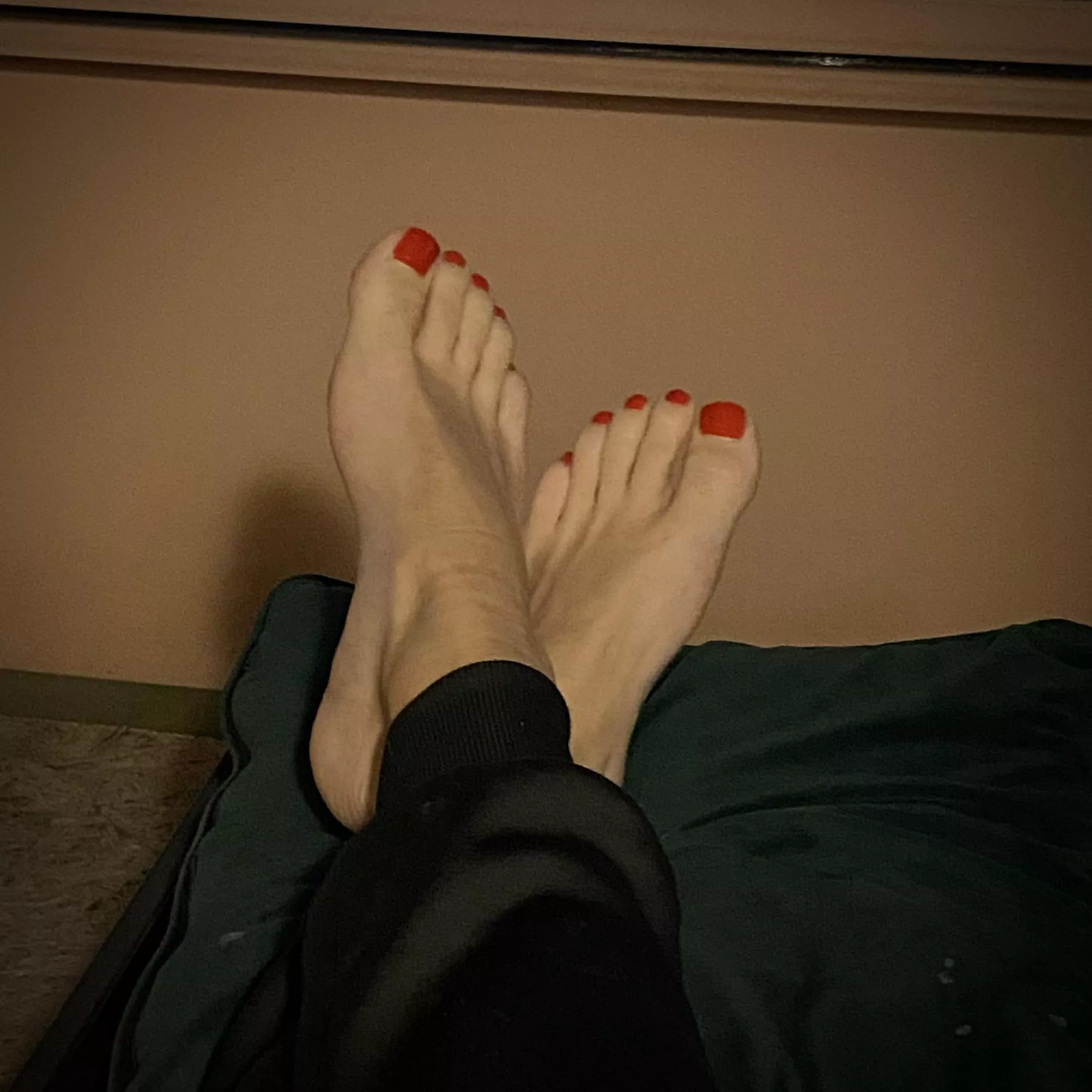 A closer look, you can still see my sock marks 👀