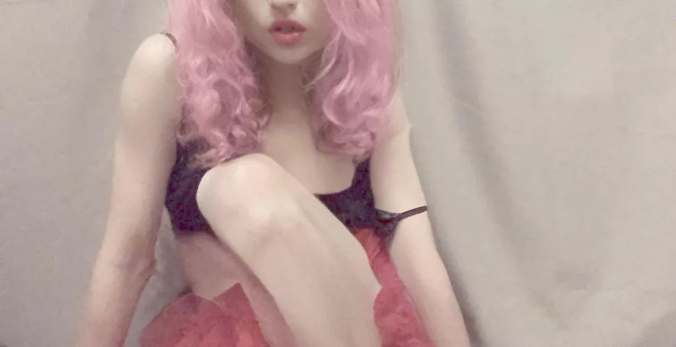 After 3 years of watching hypno I can safely say it never worked on me 🙈