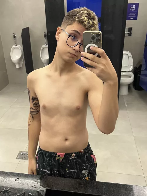 Am i cute or hot? [20]