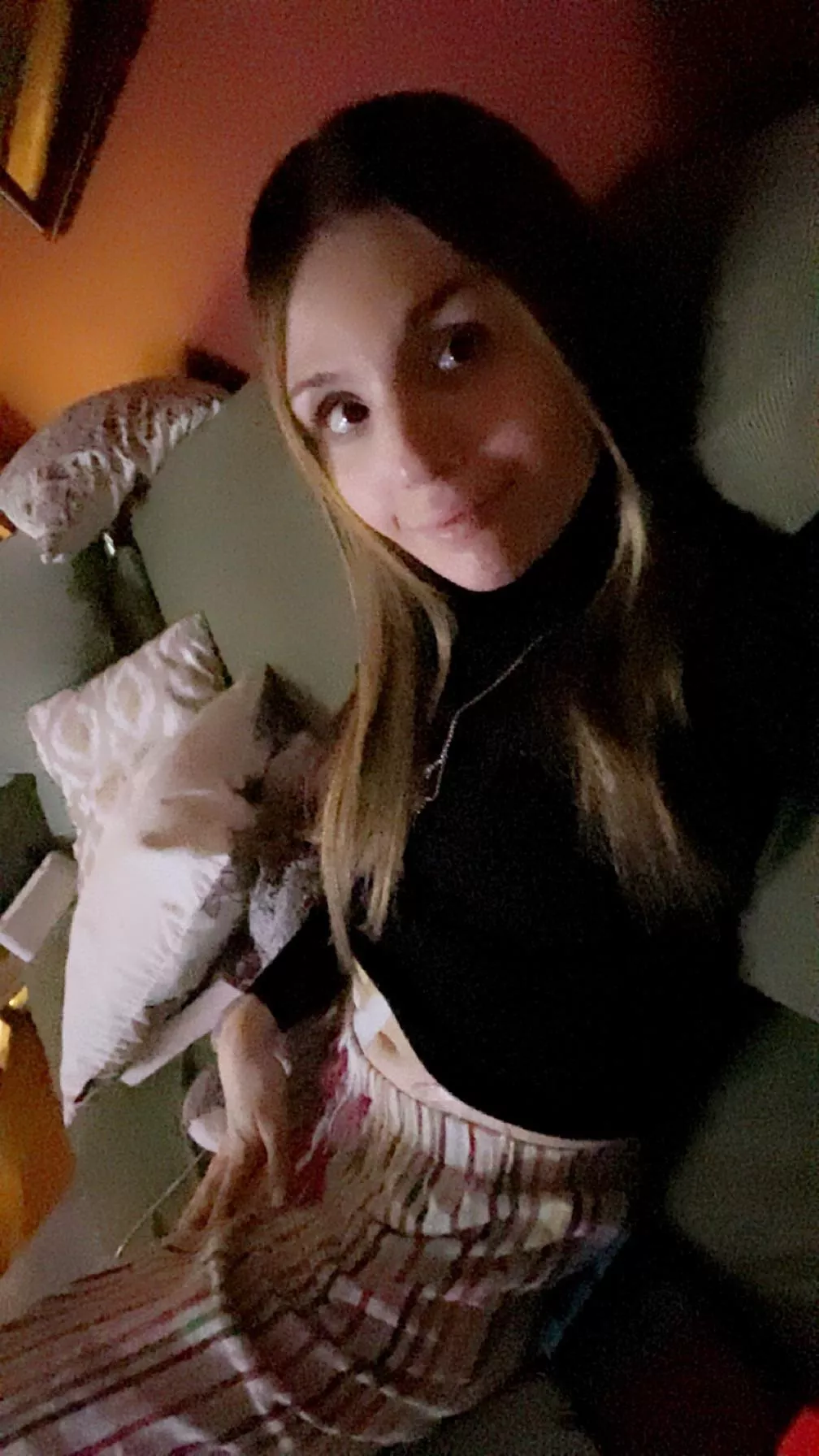 Am I fem enough for this sub? 22