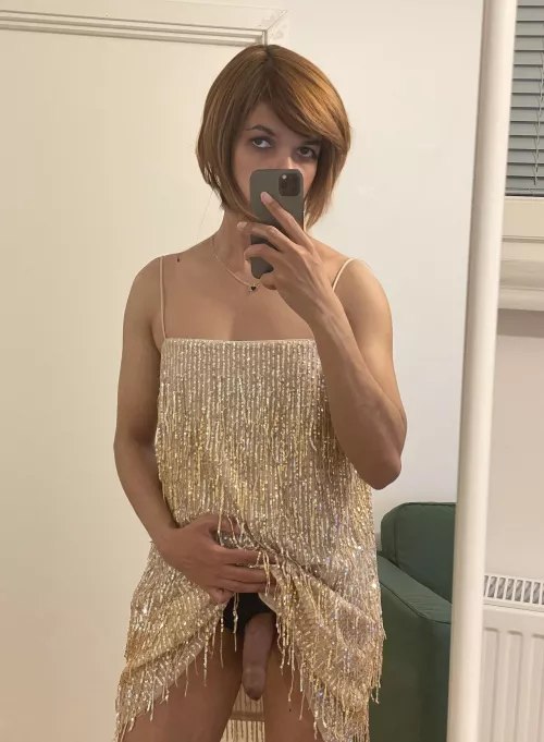 Any kind men want to help me get hard?