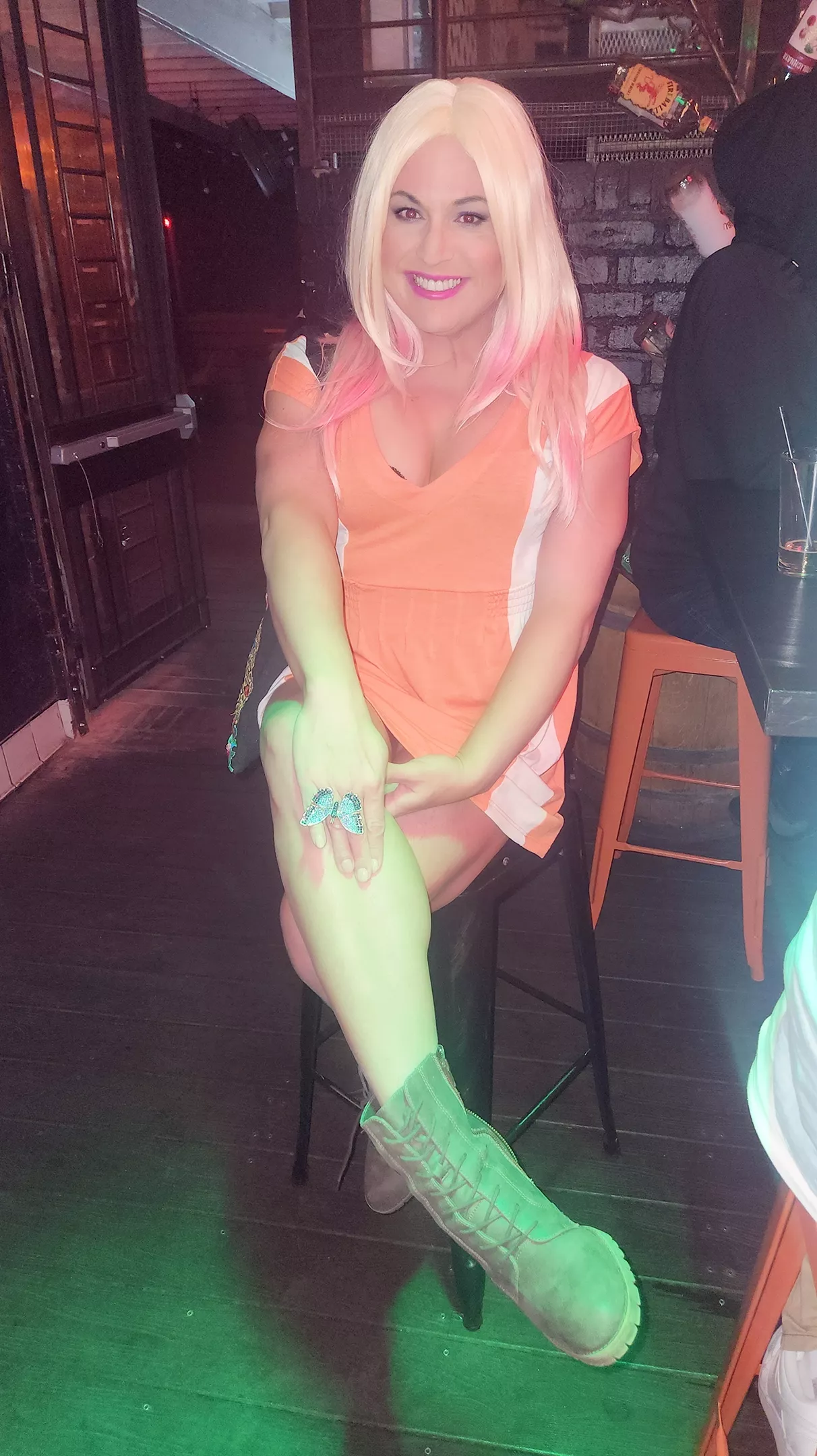 Blonde Fem in Colorado- hi daddies