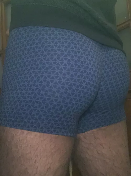 Can you imagine the hair underneath? 👀