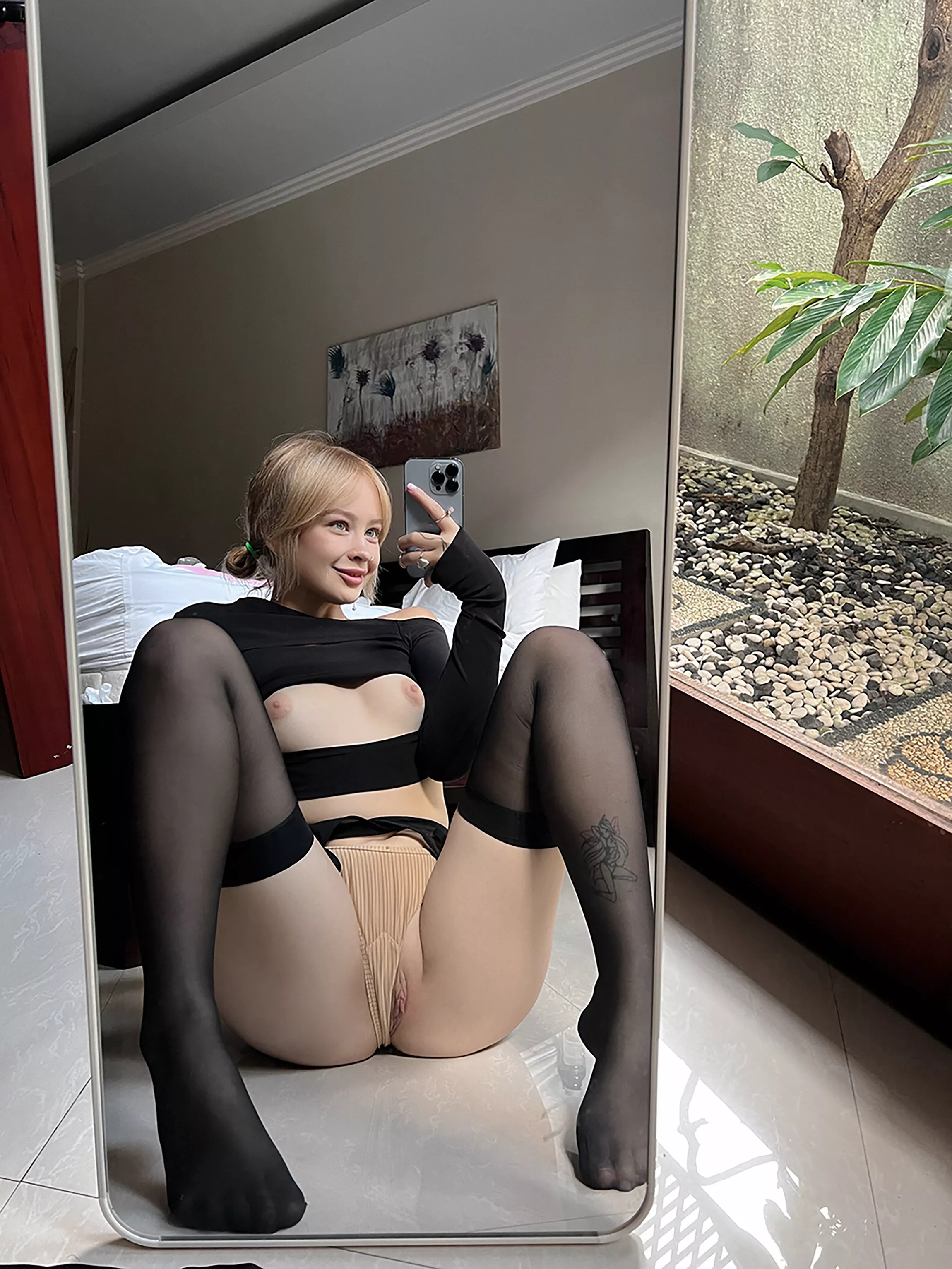 Come into my wet elastic pussy