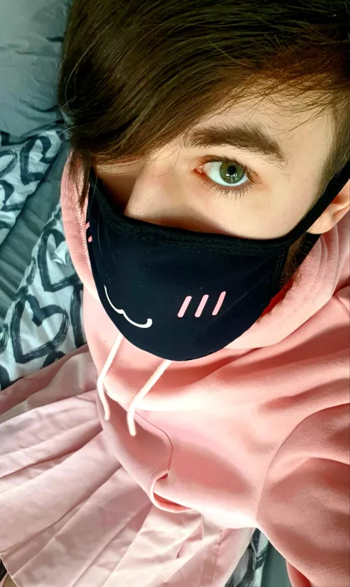 Cuddle with me, pelase 👉👈