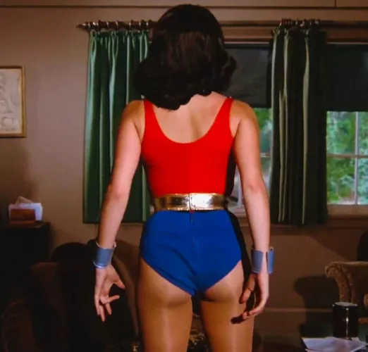 Debra Winger (Wonder Girl)
