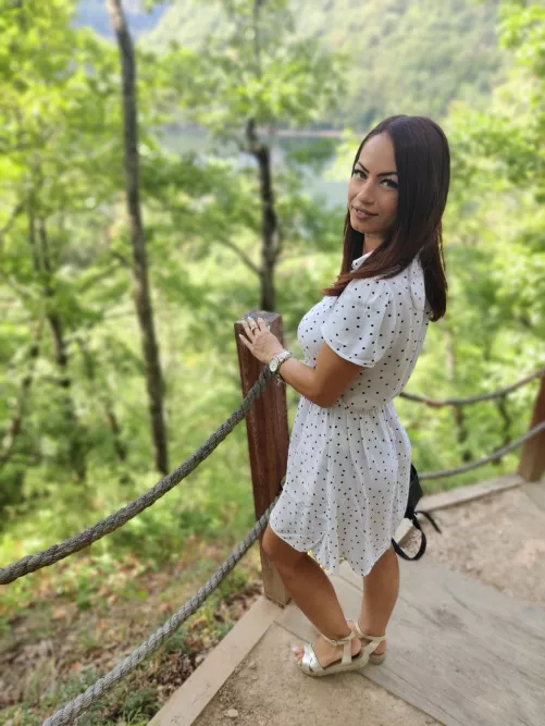 Do you think I’m pretty❓ Join my Free page