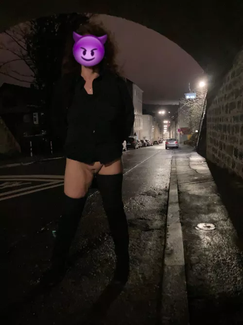 (f) in the heat on the Night. Streetflash