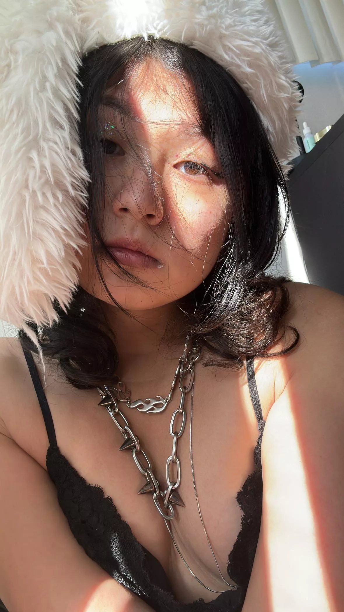 feeling ugly today wanna cheer a girl up?