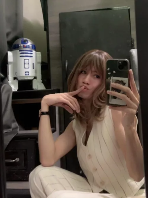 have a great week from r2d2 and me! 🥰