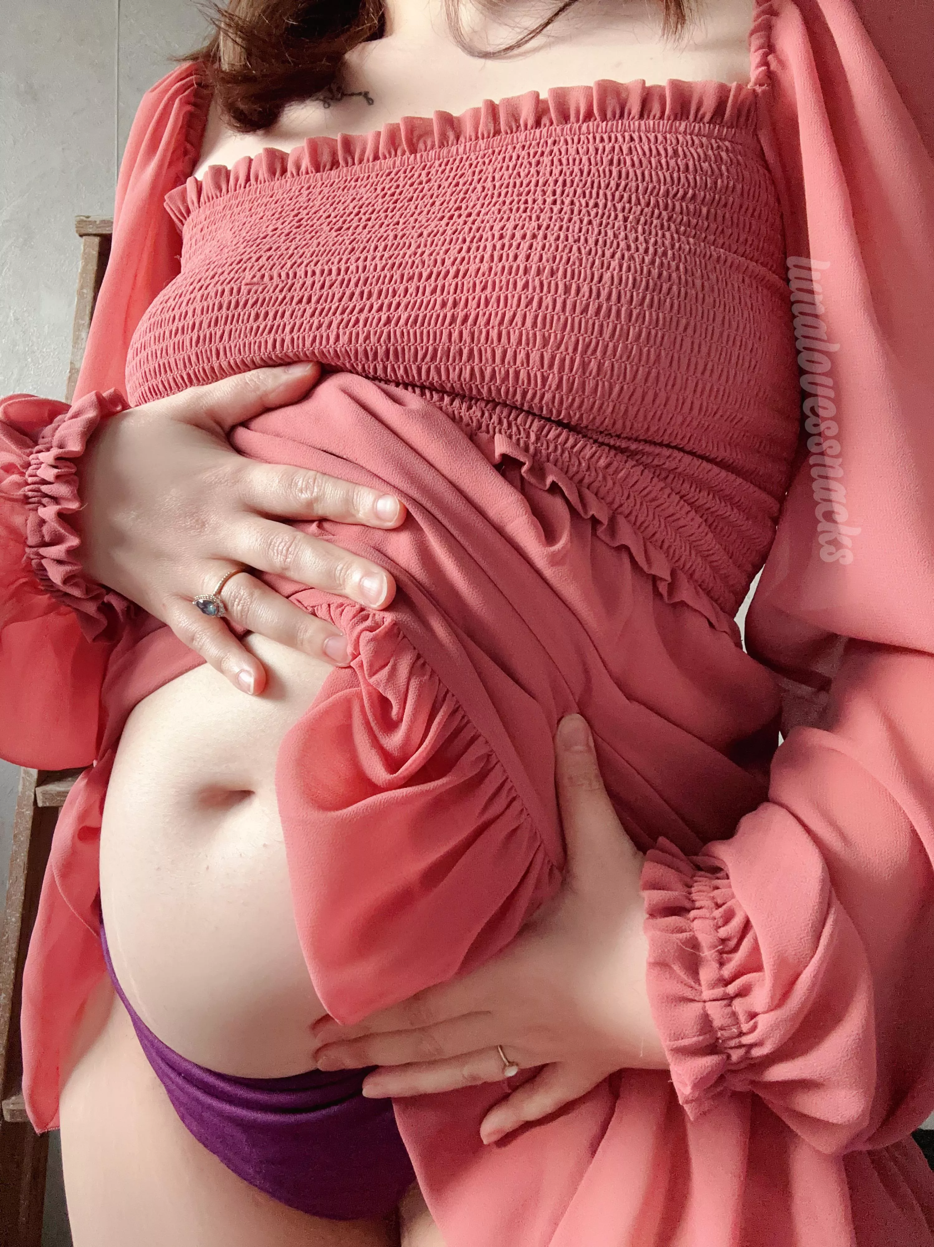 If you could watch me eat anything right now, what would it be? 😳🥵🐷