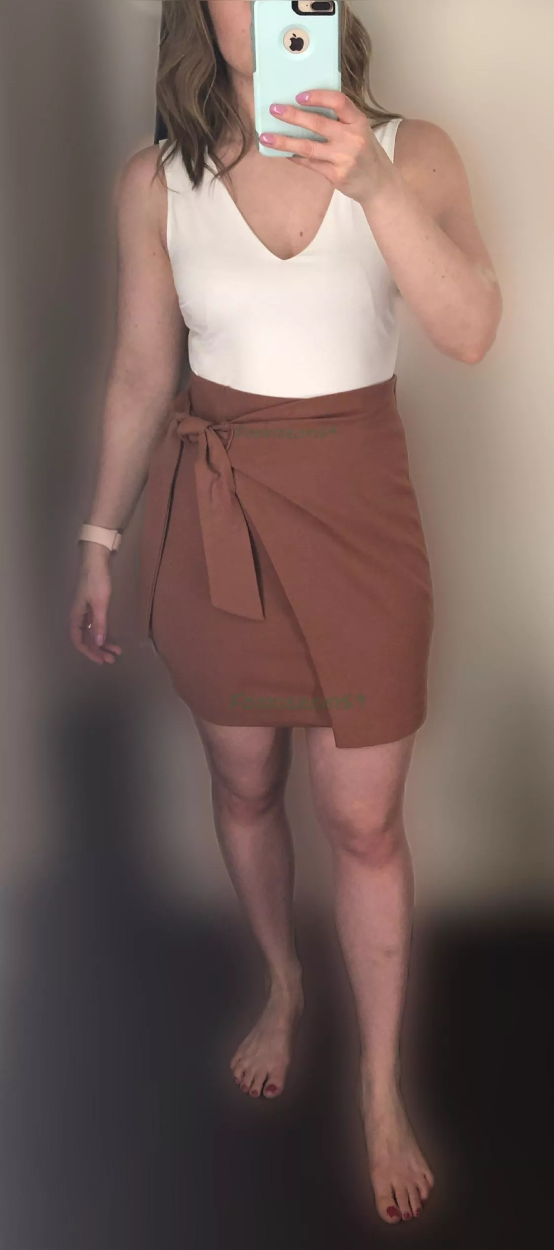 Is there room under your desk for me?