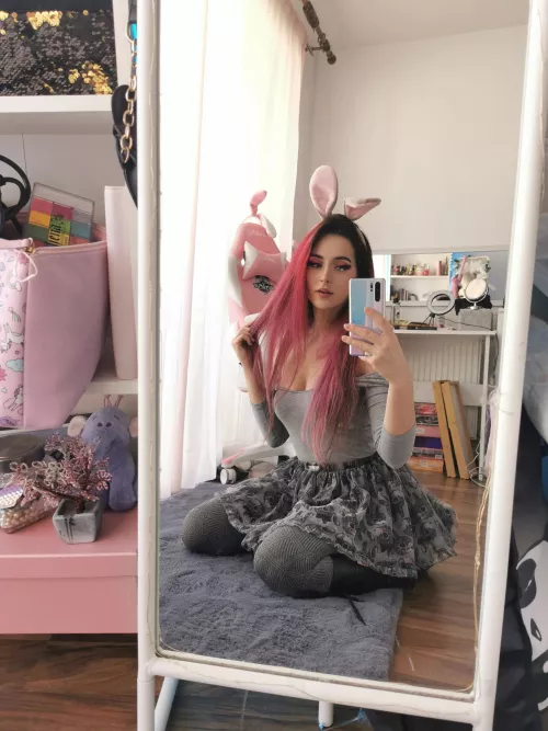 It's time for bunny girl to fill your reddit feed