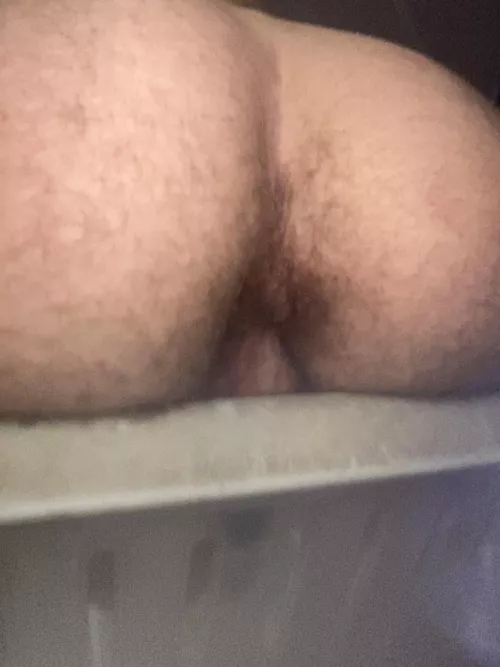 LMK what you would do to me (DMs open)