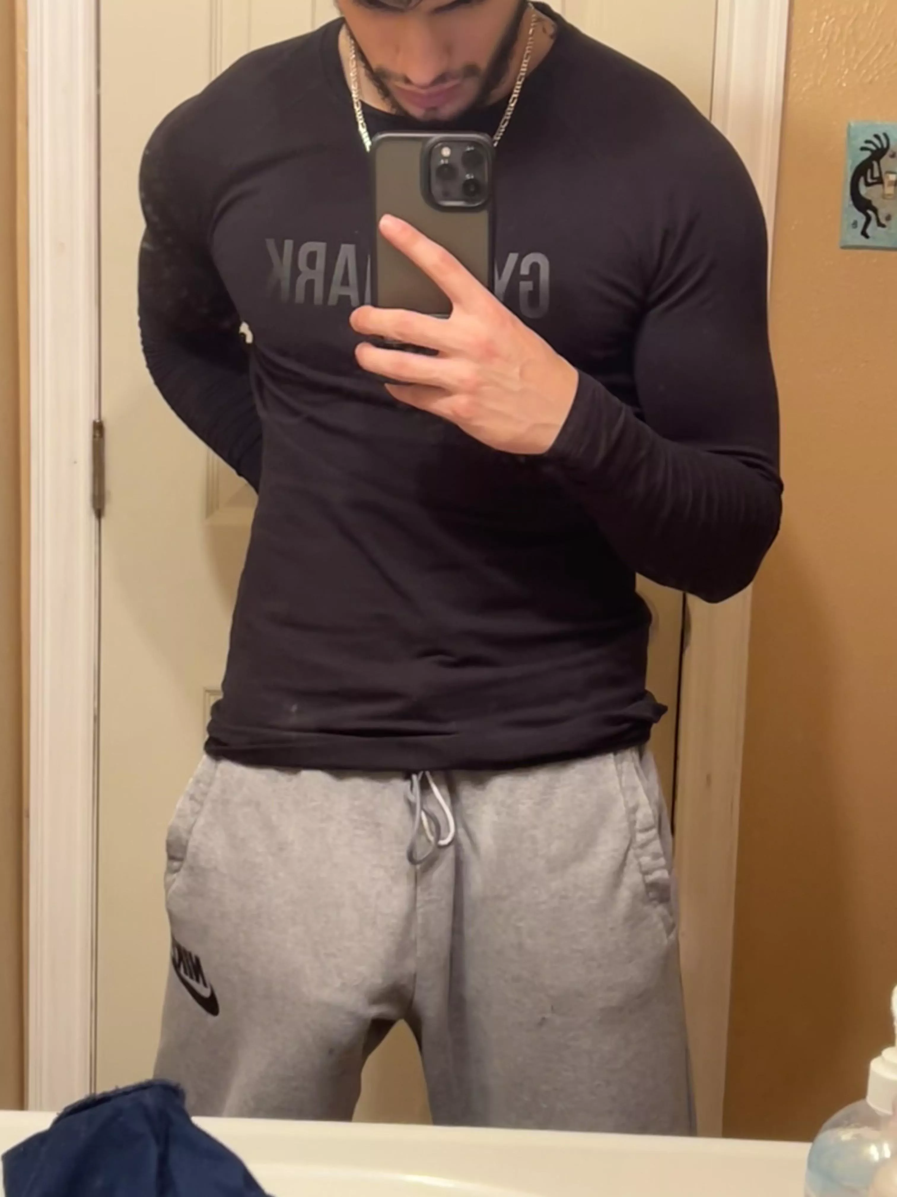 [m] Need a extra hand