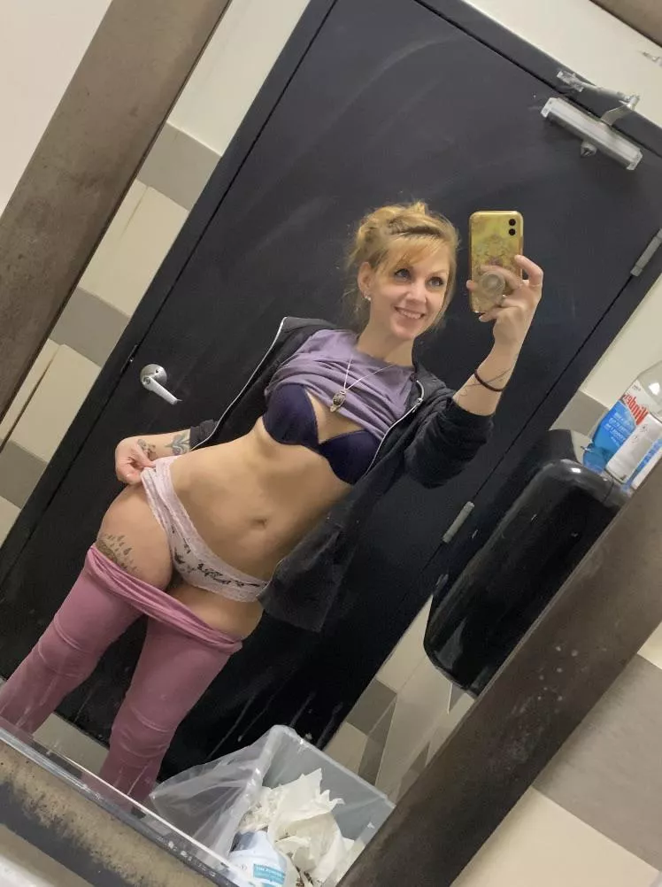 Merry Monday morning my milf appreciators