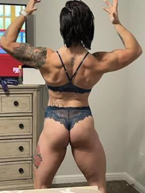 Quick back pose