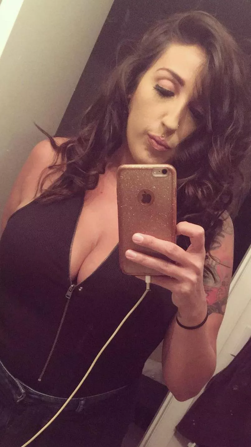 Rooting against that zipper