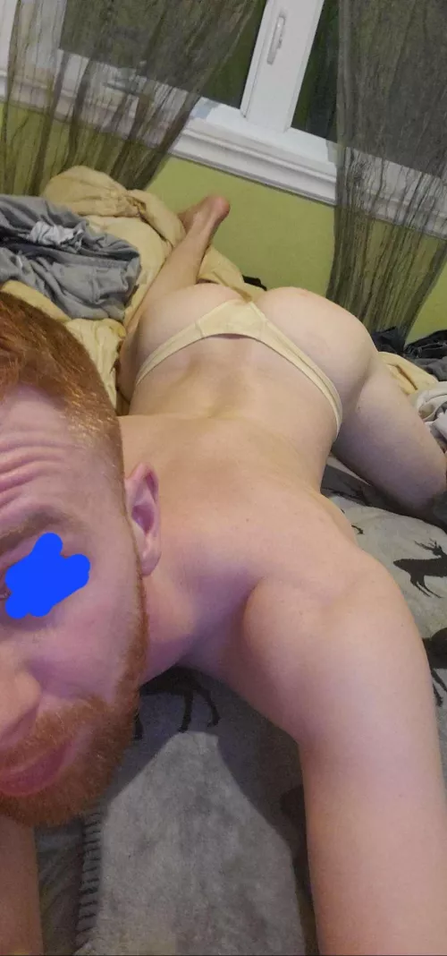 You ladies like my new thongs, I bought new ones