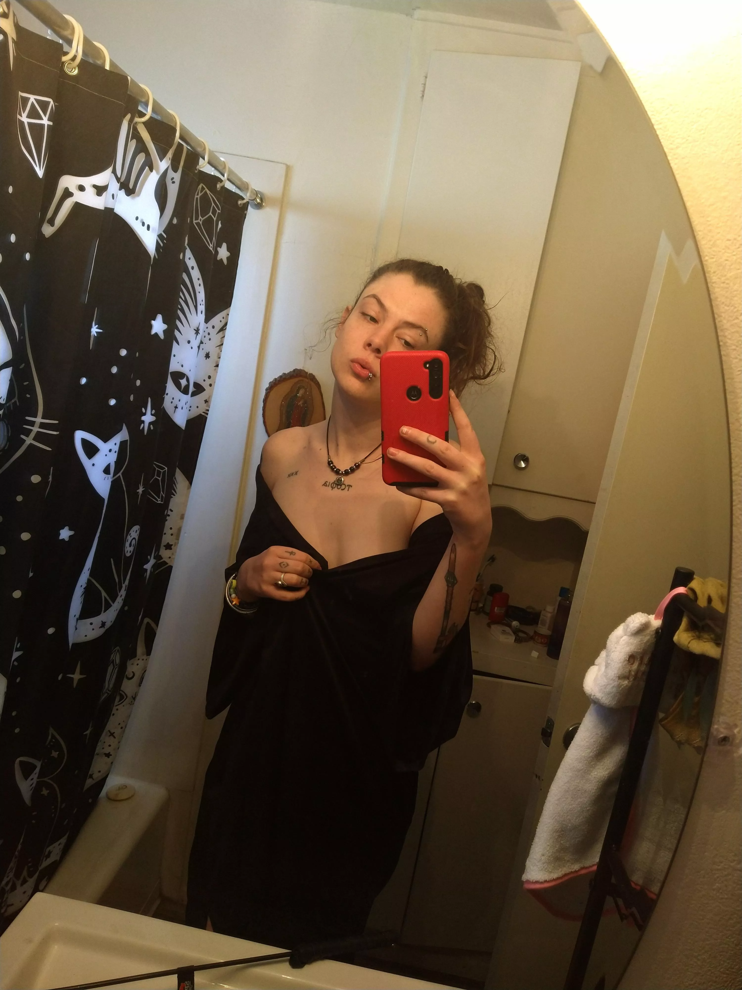 You'd be lucky even to get to lick My toilet. You'd be extra lucky if I allowed you a toothbrush to use. 😼