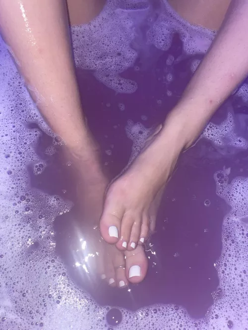 1 ⬆️ = a mystery photo in your pm! Don’t be afraid to message me either 🥹