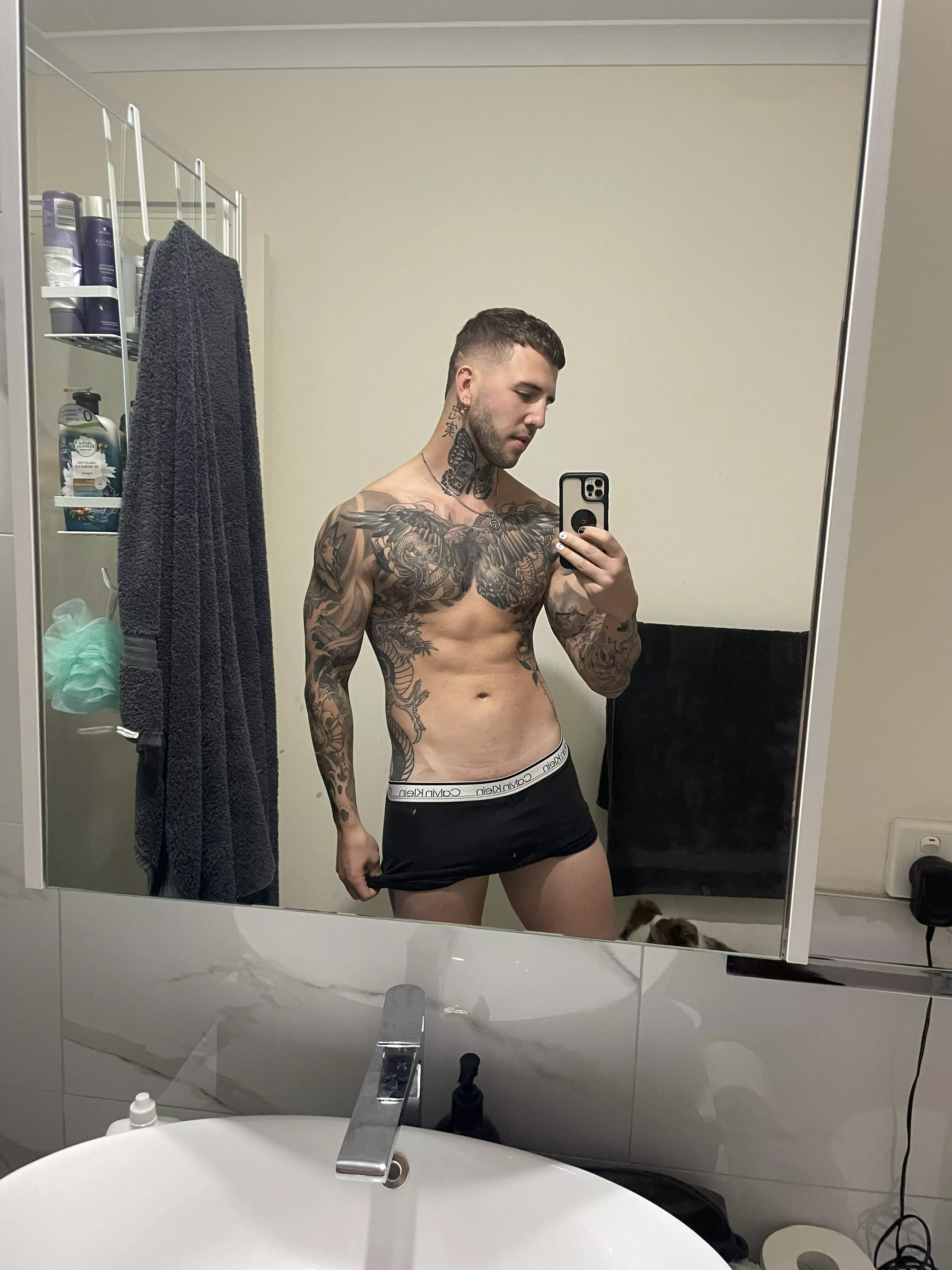 [25] Bro let's shower together