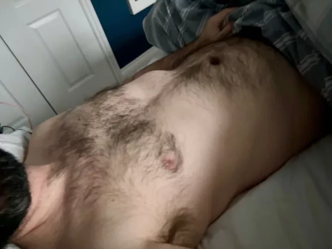 Any sexy masc lads in Berkshire who likes having their pits and cock worshipped? DM me for info