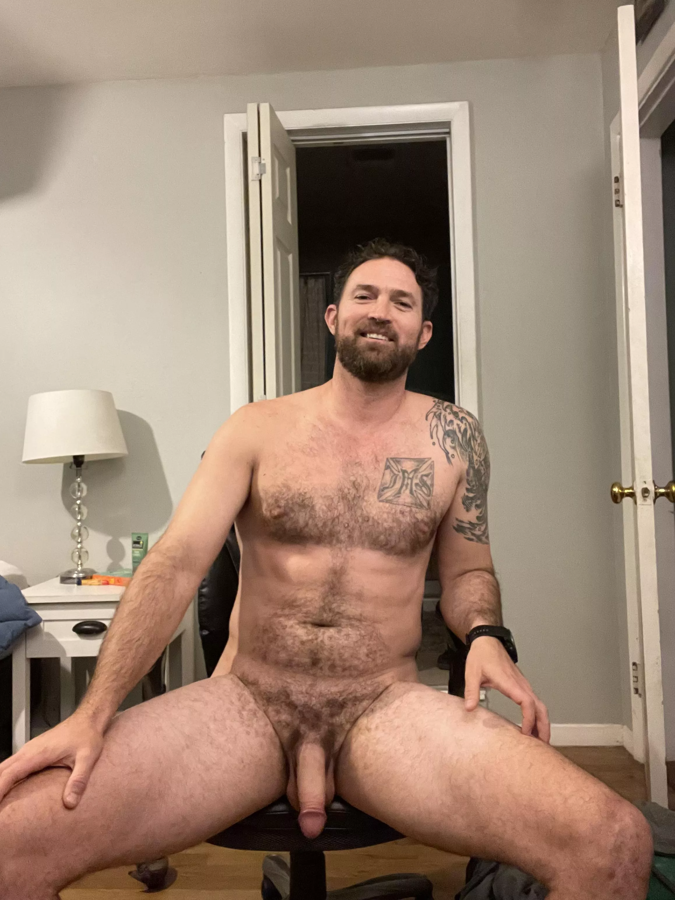 Come sit down on daddy’s lap