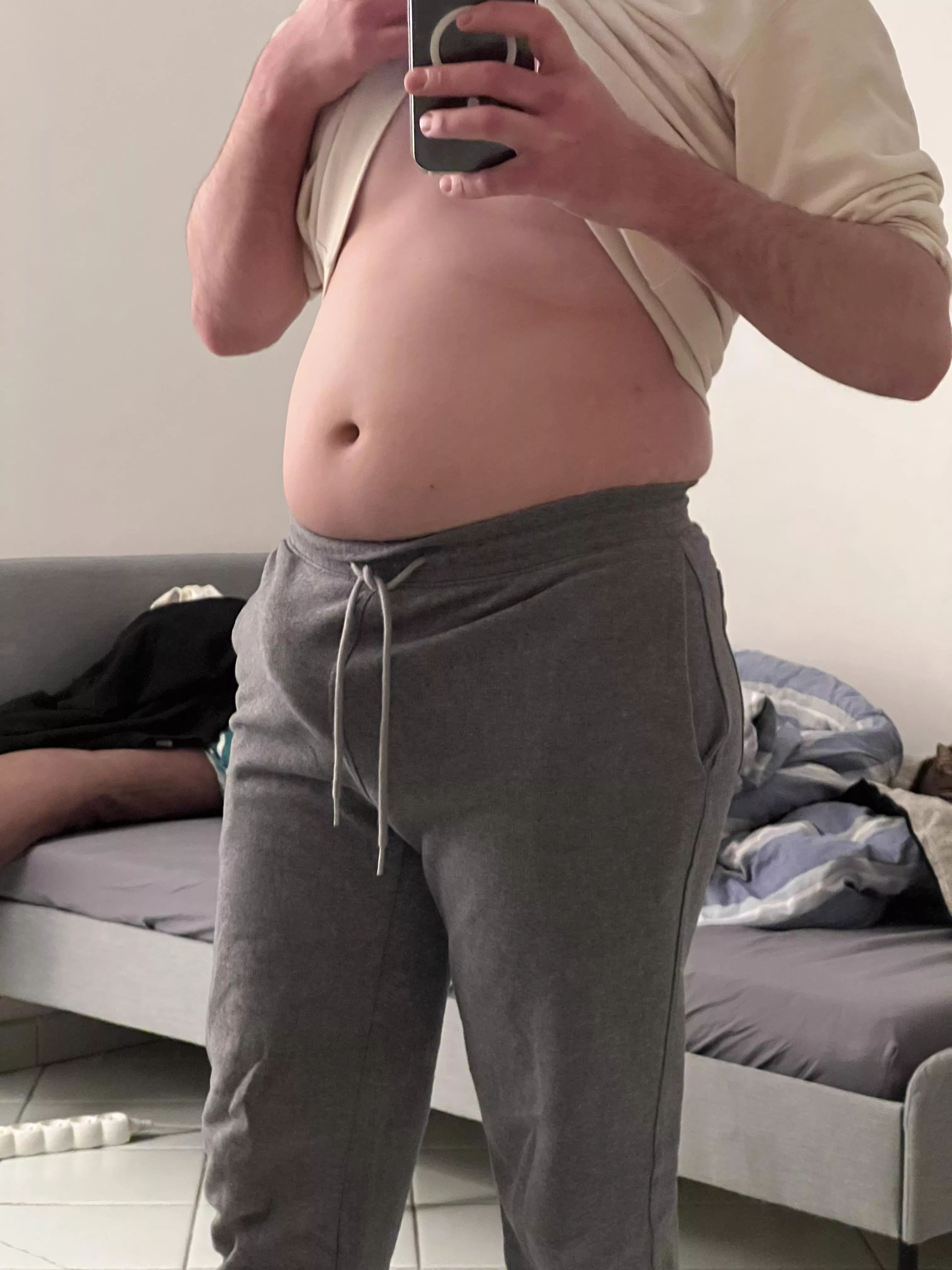 Does the extra weight look good on me ?