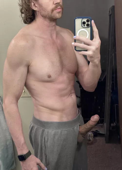 grey sweats return [m]