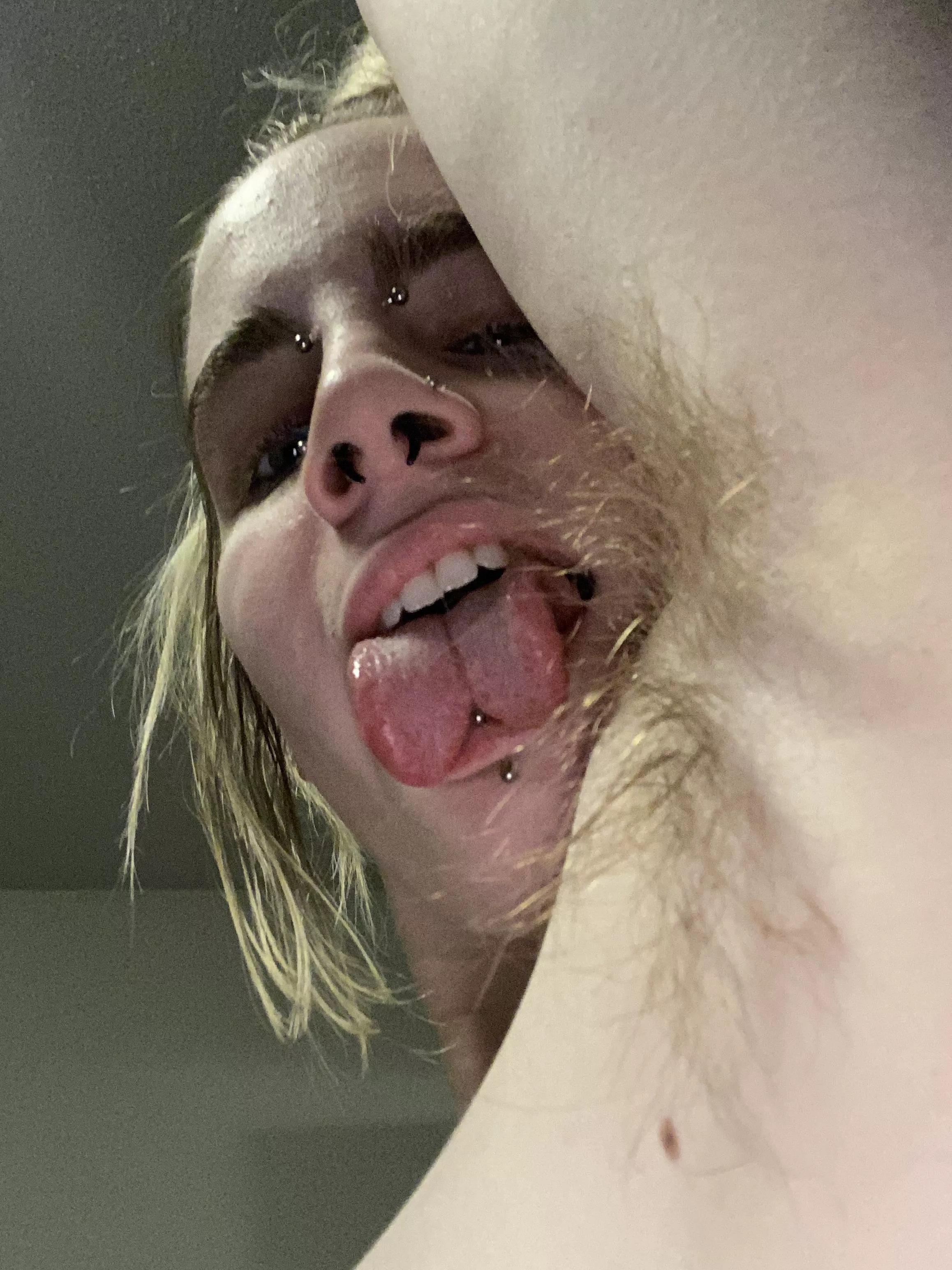 I don’t see a lot of pics from side angles- check how long it is 😍