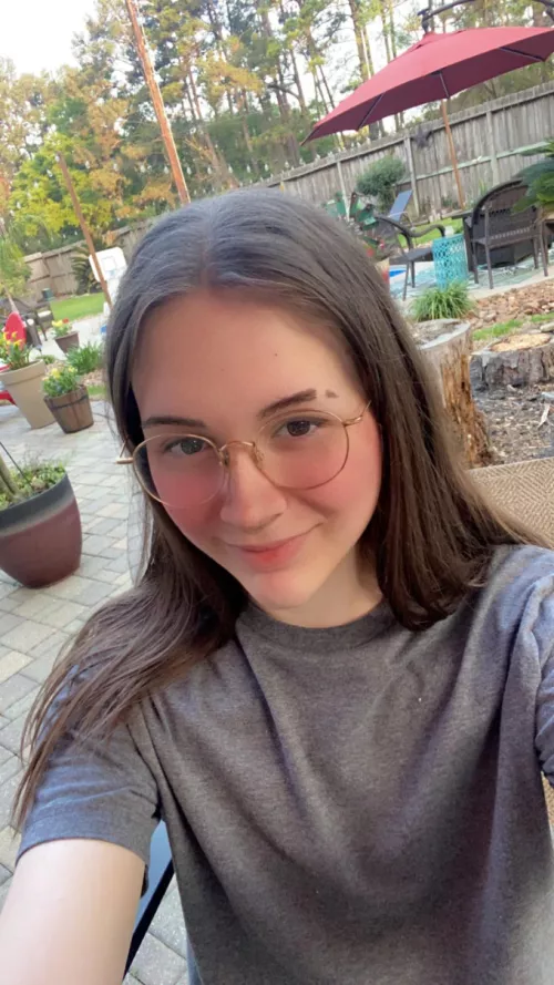 loveee my new eyebrow slit, what do you think? :3