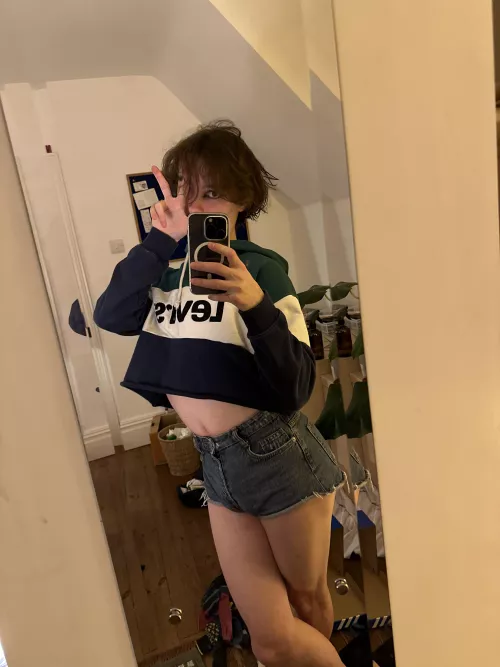 🫣🫣🫣please (don’t) look at me