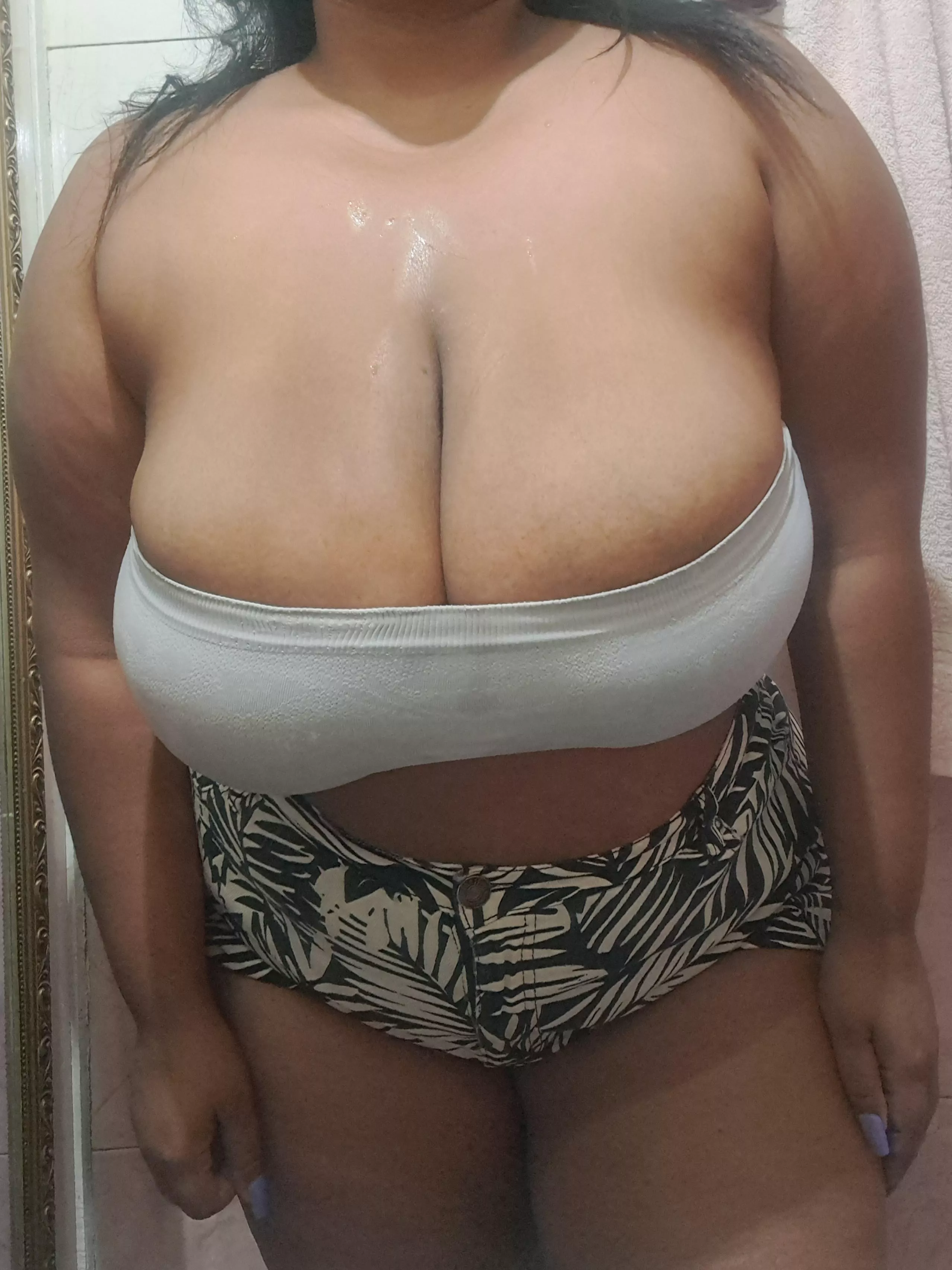 The whole town can enjoy my huge milkers