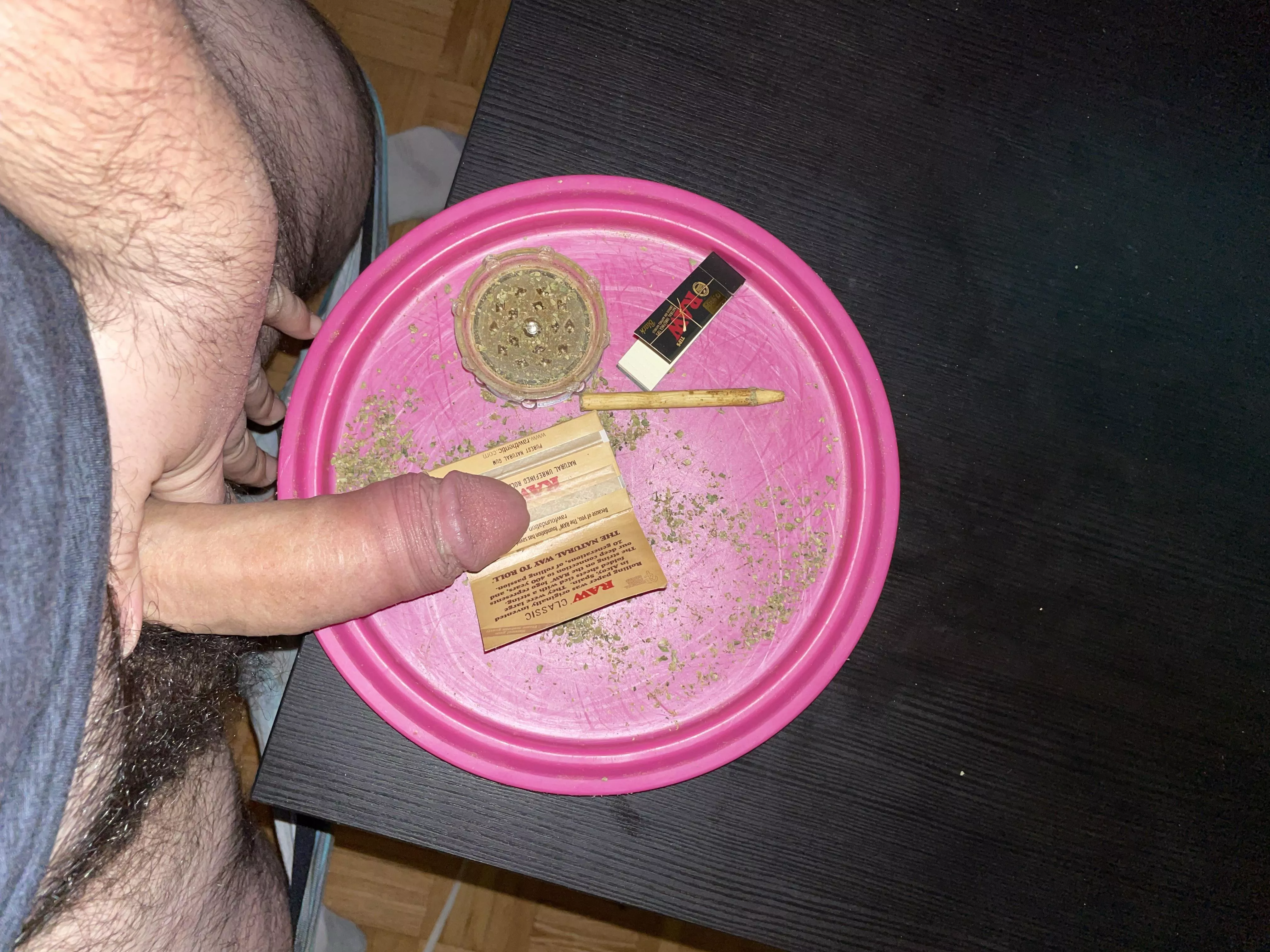 There’s no better way to end a (m)onday other than busting a 🥜💦