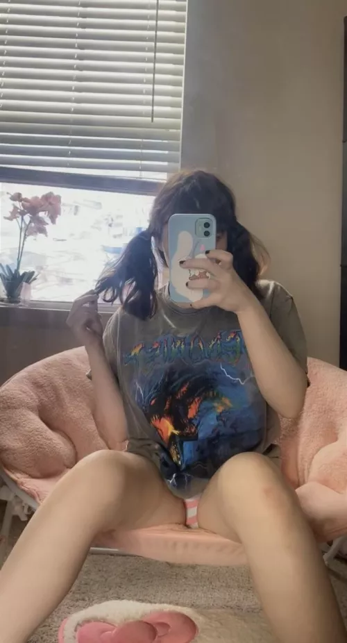 Thighs and pigtails the best combo