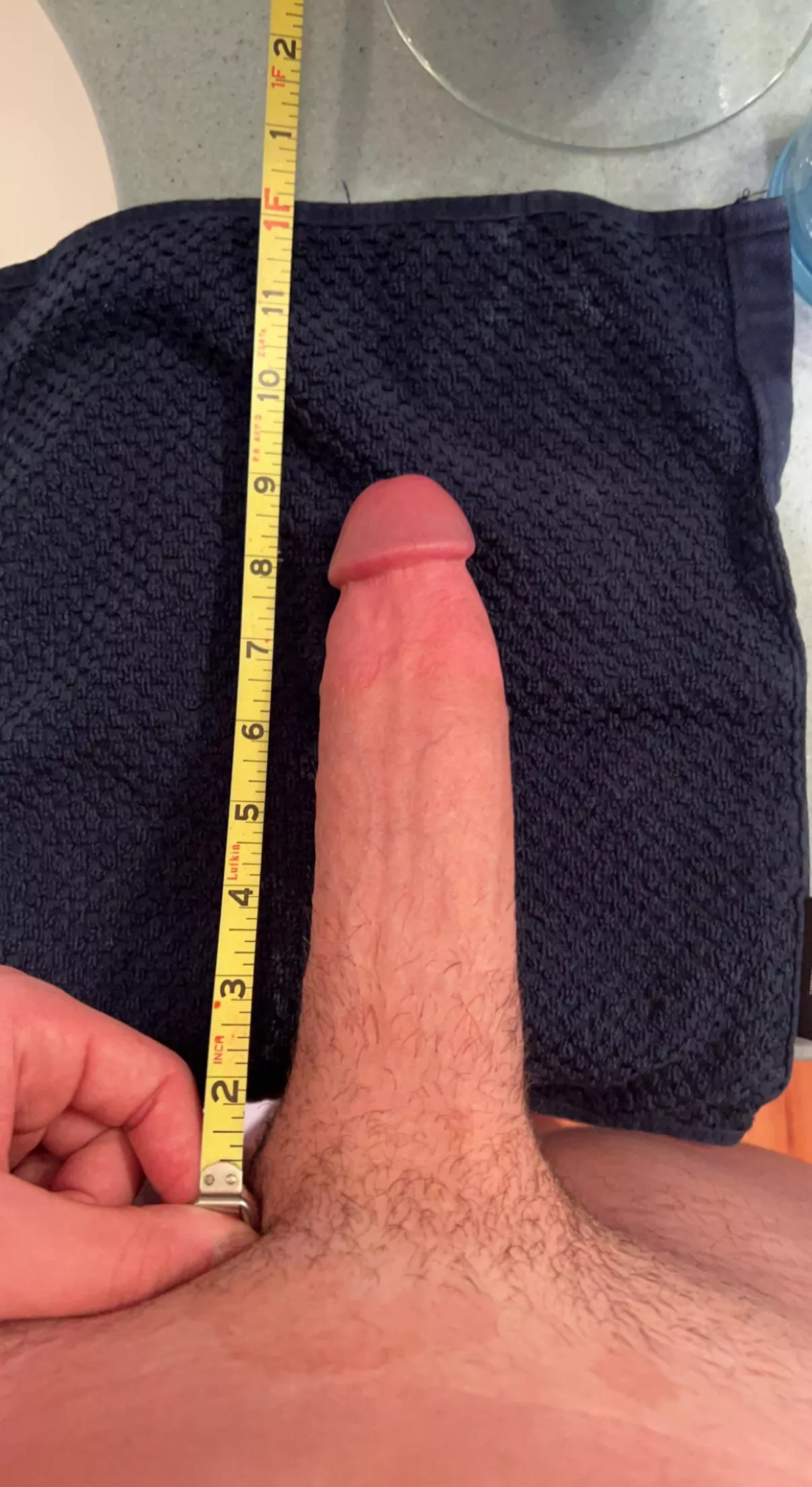 Throbbing 18 y/o cock 🫣