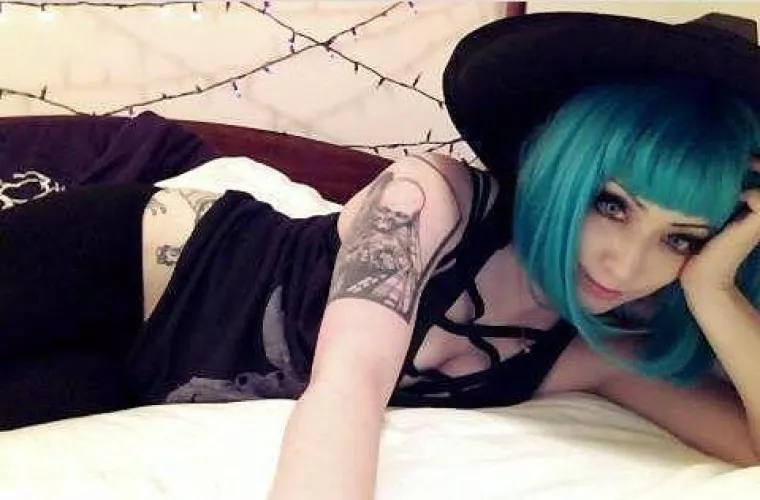 Your clitty disgusts me [domme]