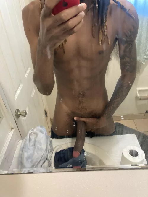 22 [m4f] SEBRING FLORIDA - Looking to satisfy someone’s HotWife needs. I am experienced and respectful to all parties involved 😉