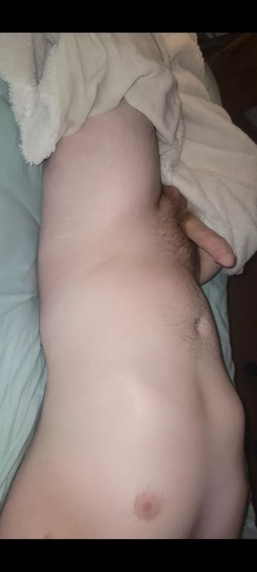 22[M] how do I look?