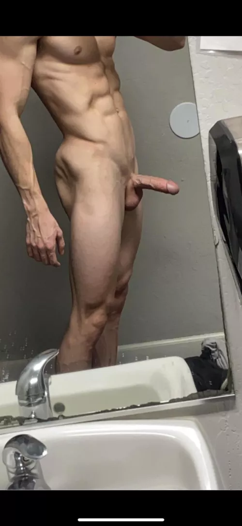 Am I a good size? 👀