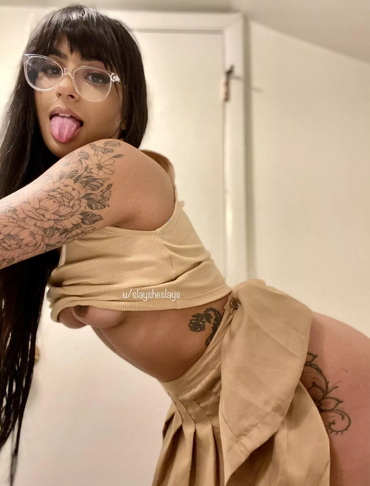 Can I be your nerdy fuckdoll? 🤓