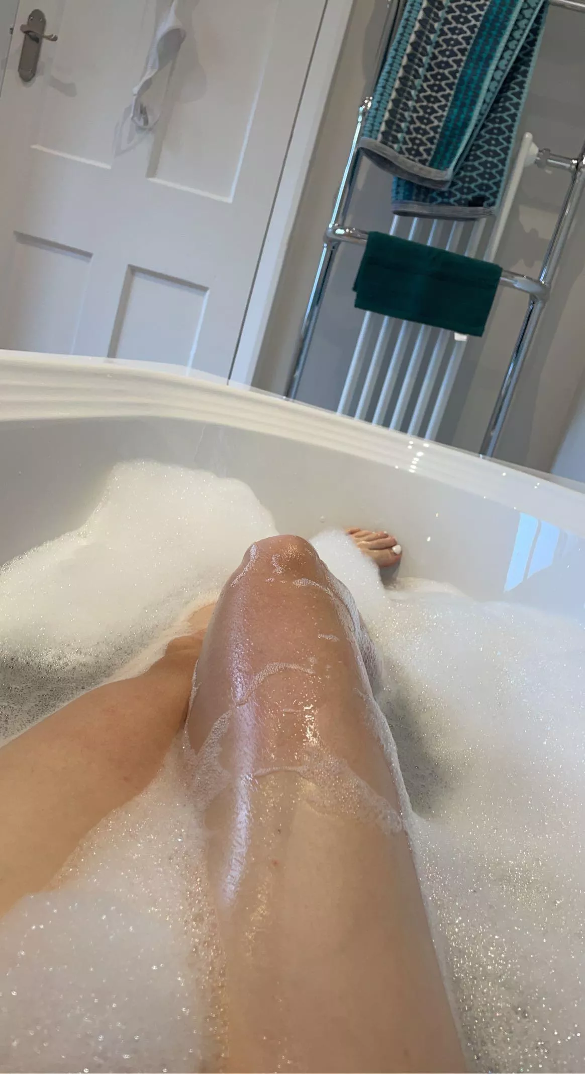come bath with me 🥰