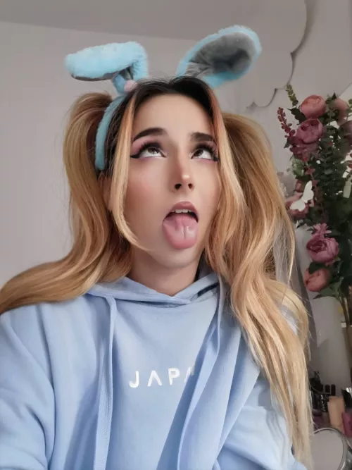 Cum! Play with this little bunny