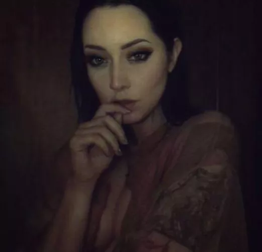 Do you wanna play with this [domme] 💌💸