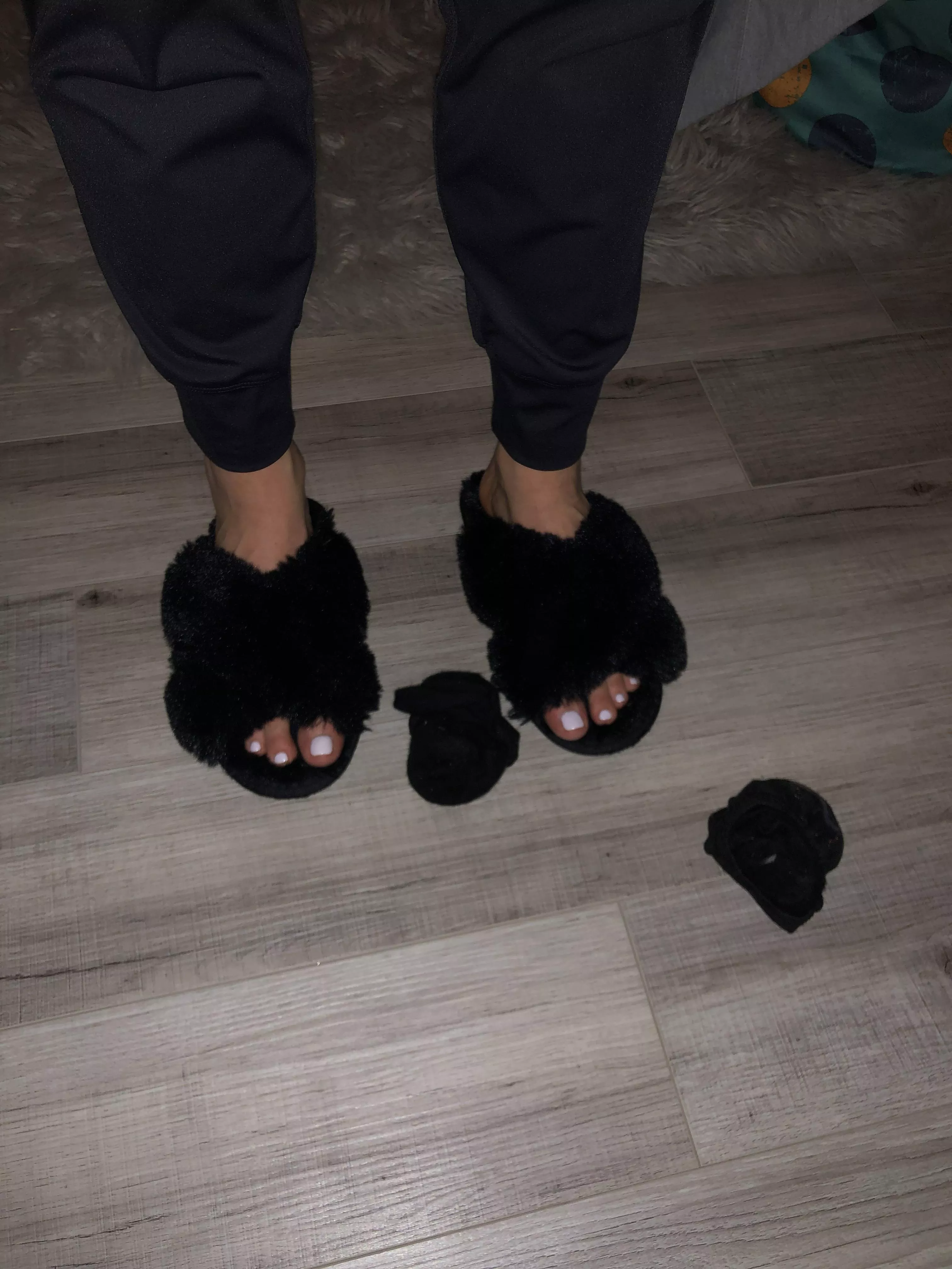 [domme][oc] suck on my smelly gym socks and worship me