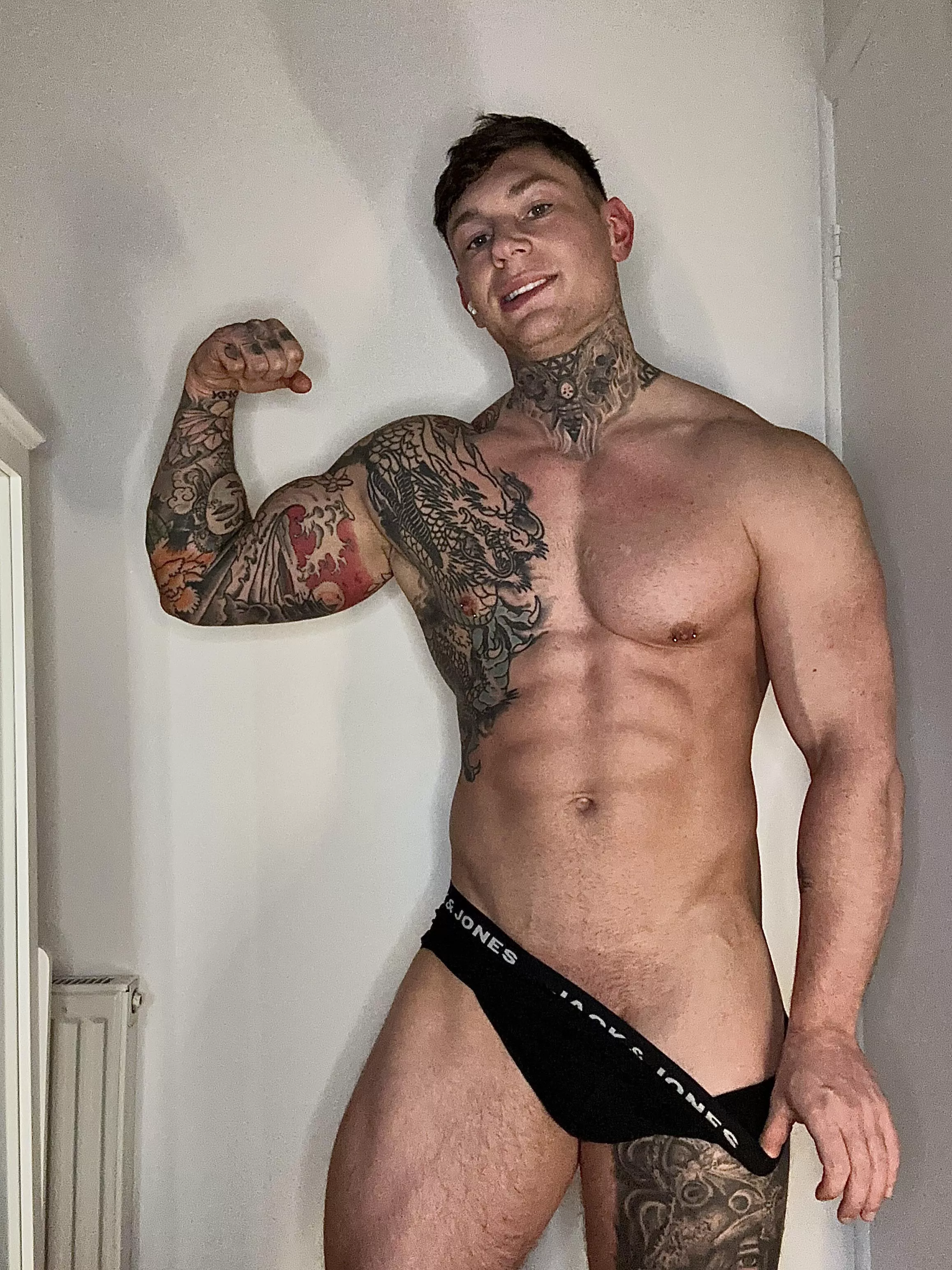 First time posting here. Should I continue ?